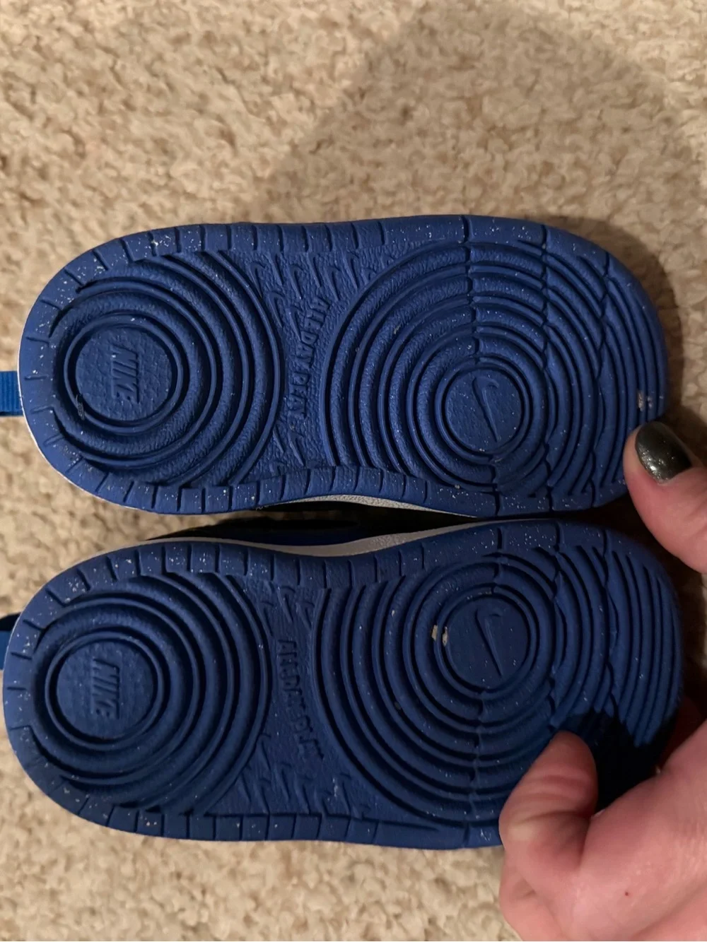 Nike Kids Royal Blue and Black Hook-and-Loop Sneakers